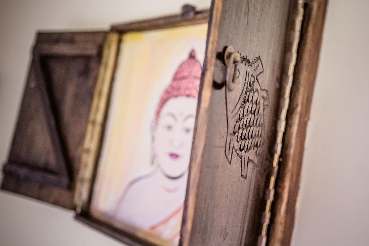 Mingtang Garden Cottage 名堂花园度假屋 Pokhara Bagian luar foto