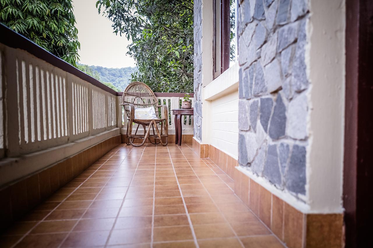 Mingtang Garden Cottage 名堂花园度假屋 Pokhara Bagian luar foto